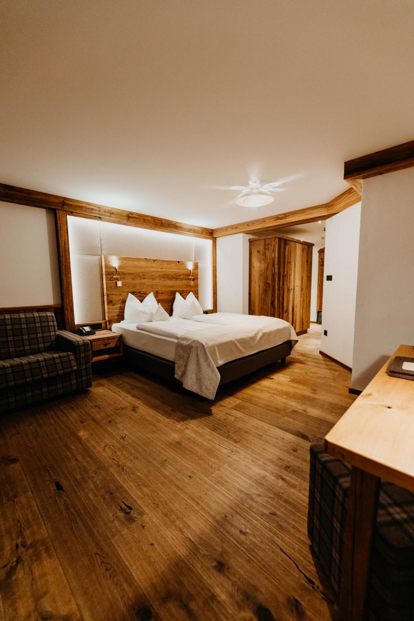 Post Seefeld - Wellnesshotel Tirol Seefeld in Tirol Room photo